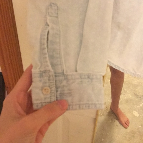 Mossimo Supply Co. Long Sleeve Blue Jean Shirt - Picture 4 of 5